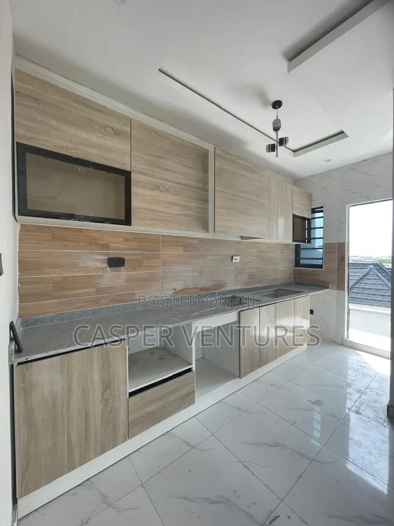 2bdrm Block of Flats in Ologolo for sale in Ologolo