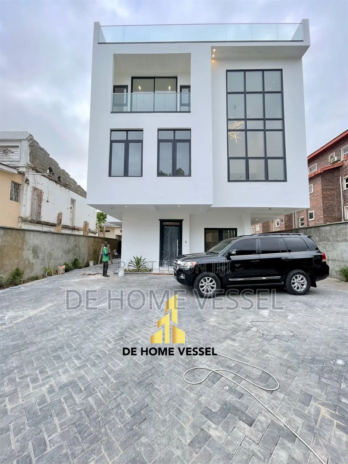 5bdrm Duplex in Old Ikoyi for sale in Old Ikoyi