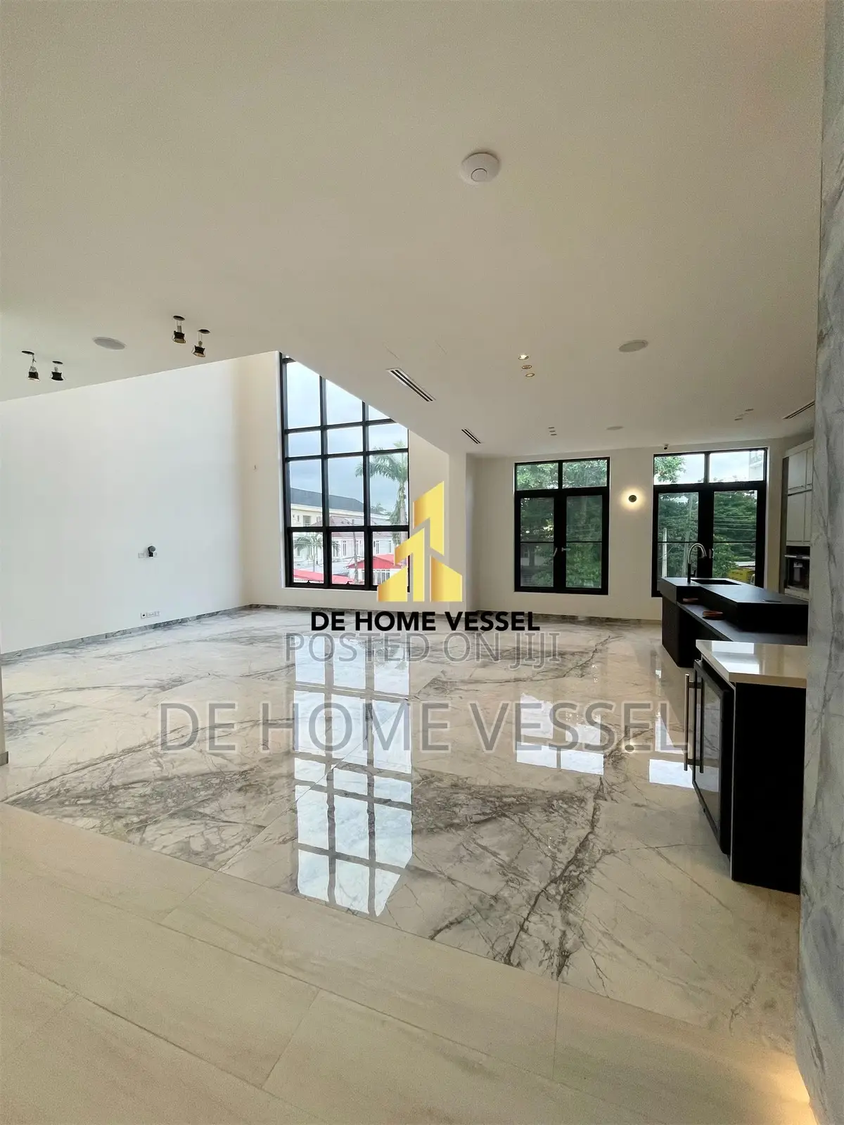 5bdrm Duplex in Old Ikoyi for sale in Old Ikoyi