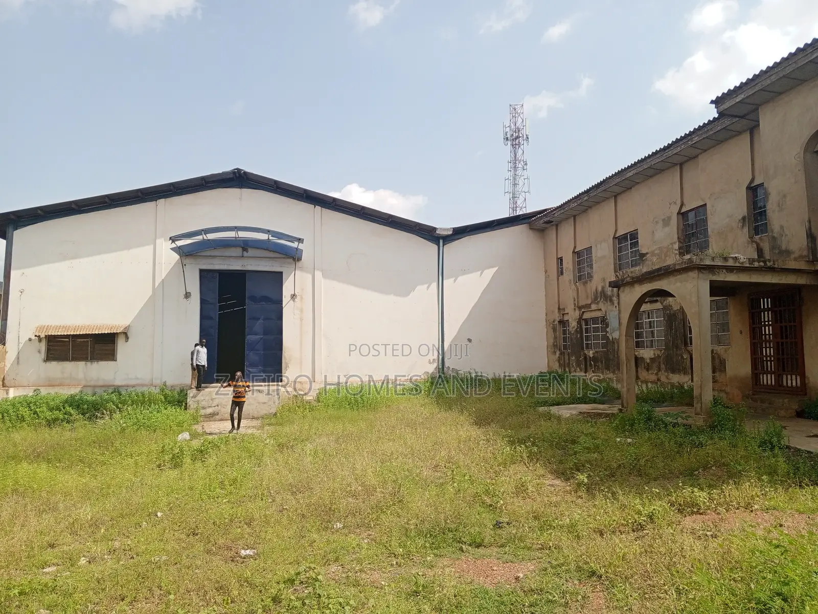 Massive 2000m2 Warehouse Near Lead City, Toll Gate, Ibadan in CHallenge / Ibadan