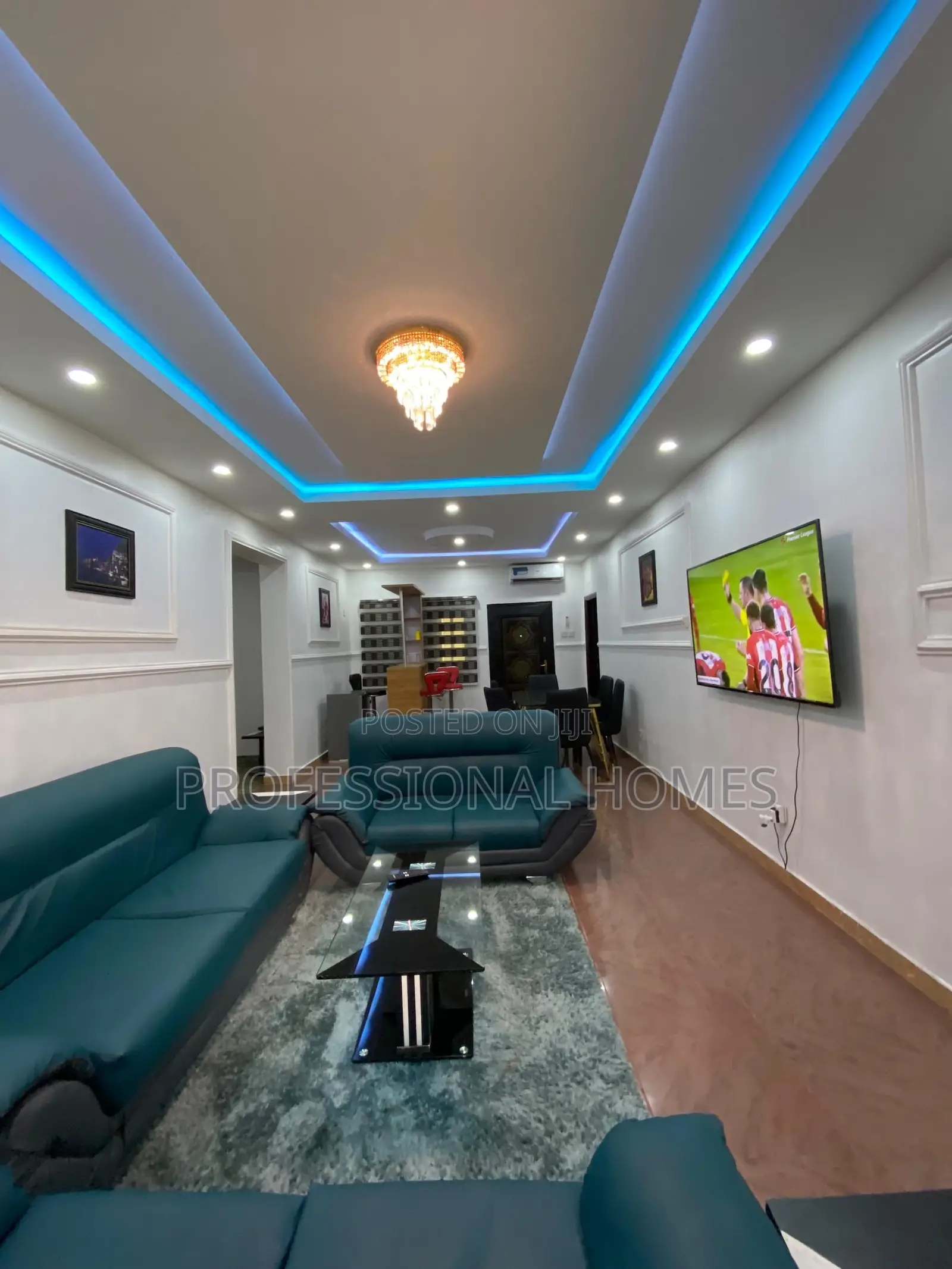 Stylish 3 Bedroom Apartment Shortlet 10mins to Airport Ajao Estate in Ikeja