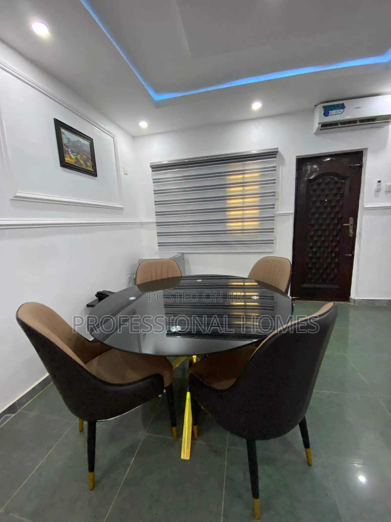Stylish 3 Bedroom Apartment Shortlet 10mins to Airport Ajao Estate in Ikeja