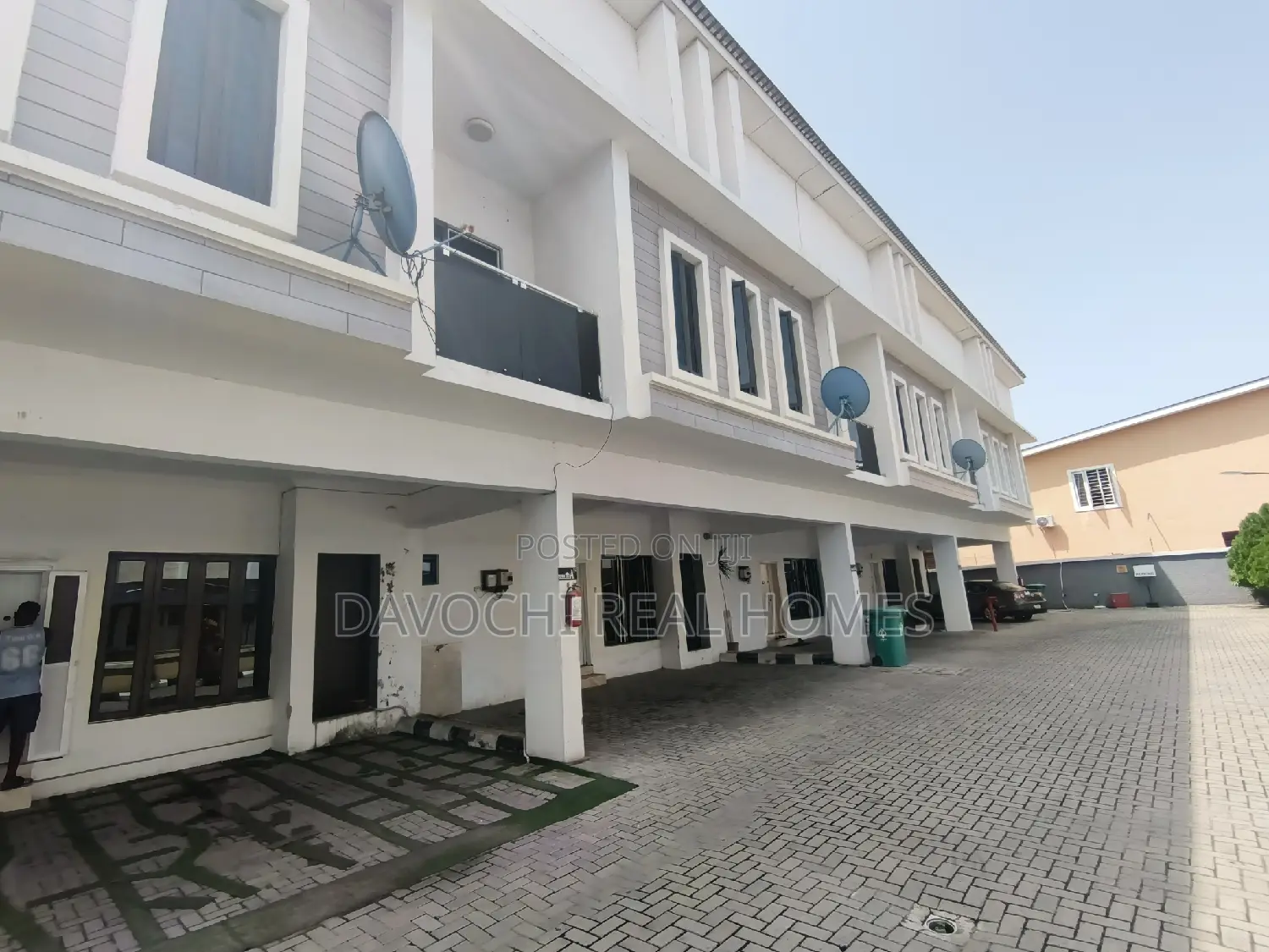 3bdrm Duplex in Orchid Road, Lekki for rent in Lekki