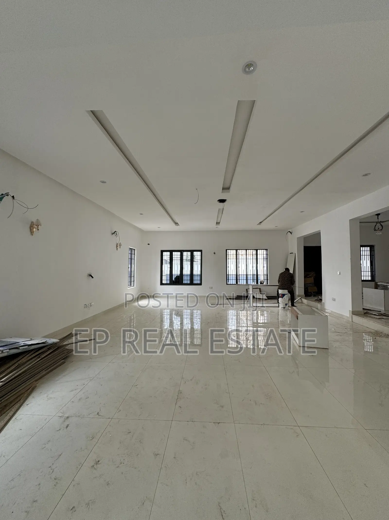 7bdrm Duplex in Guzape for sale in Guzape District