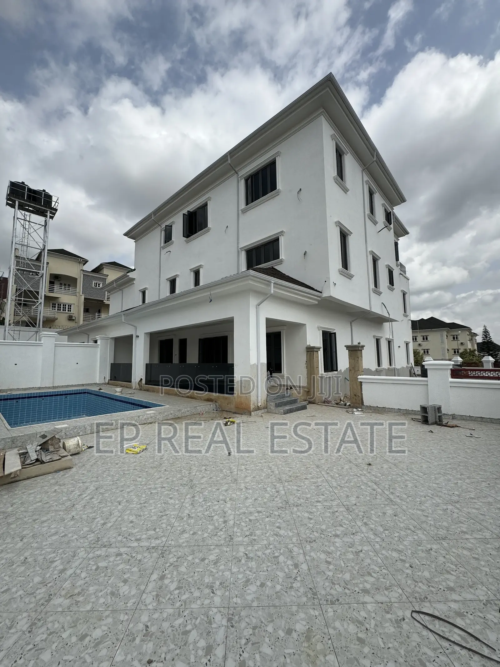 7bdrm Duplex in Guzape for sale in Guzape District