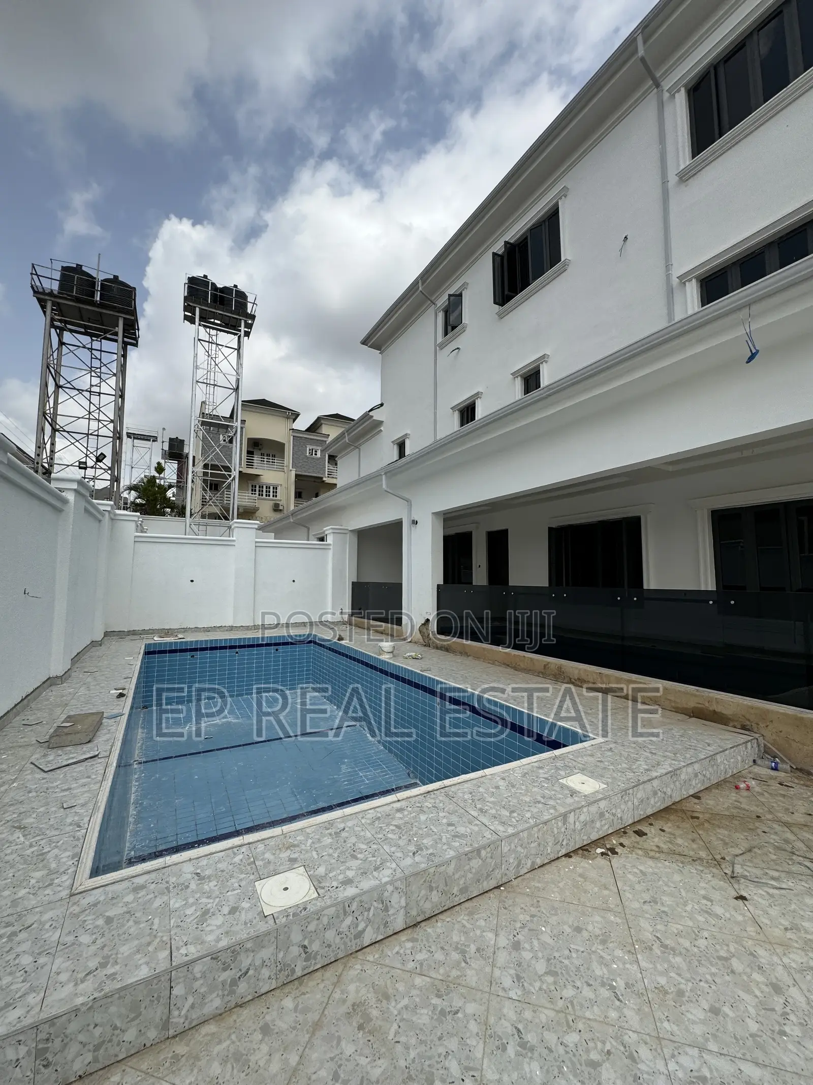 7bdrm Duplex in Guzape for sale in Guzape District