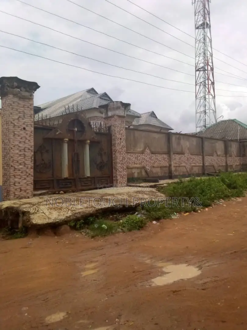 2bdrm Bungalow in Ijegun Ikotun Lagos for sale in Ijegun