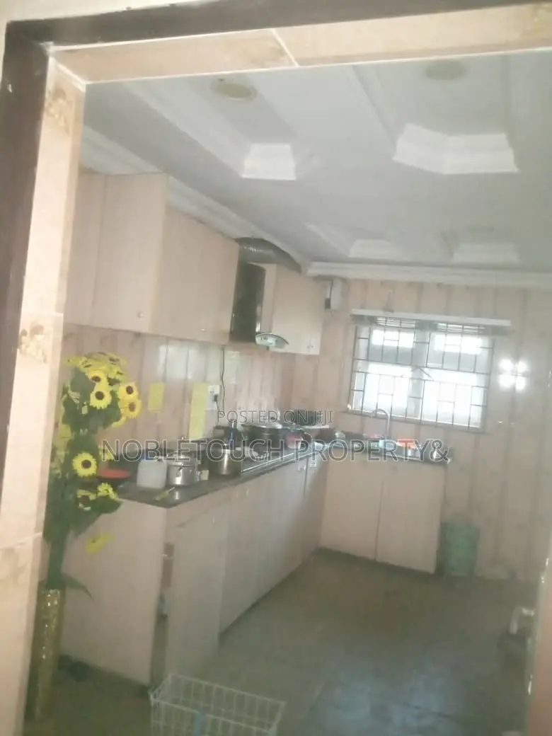 5bdrm Duplex in Ajao Estate Lagos for sale in Ajao Estate