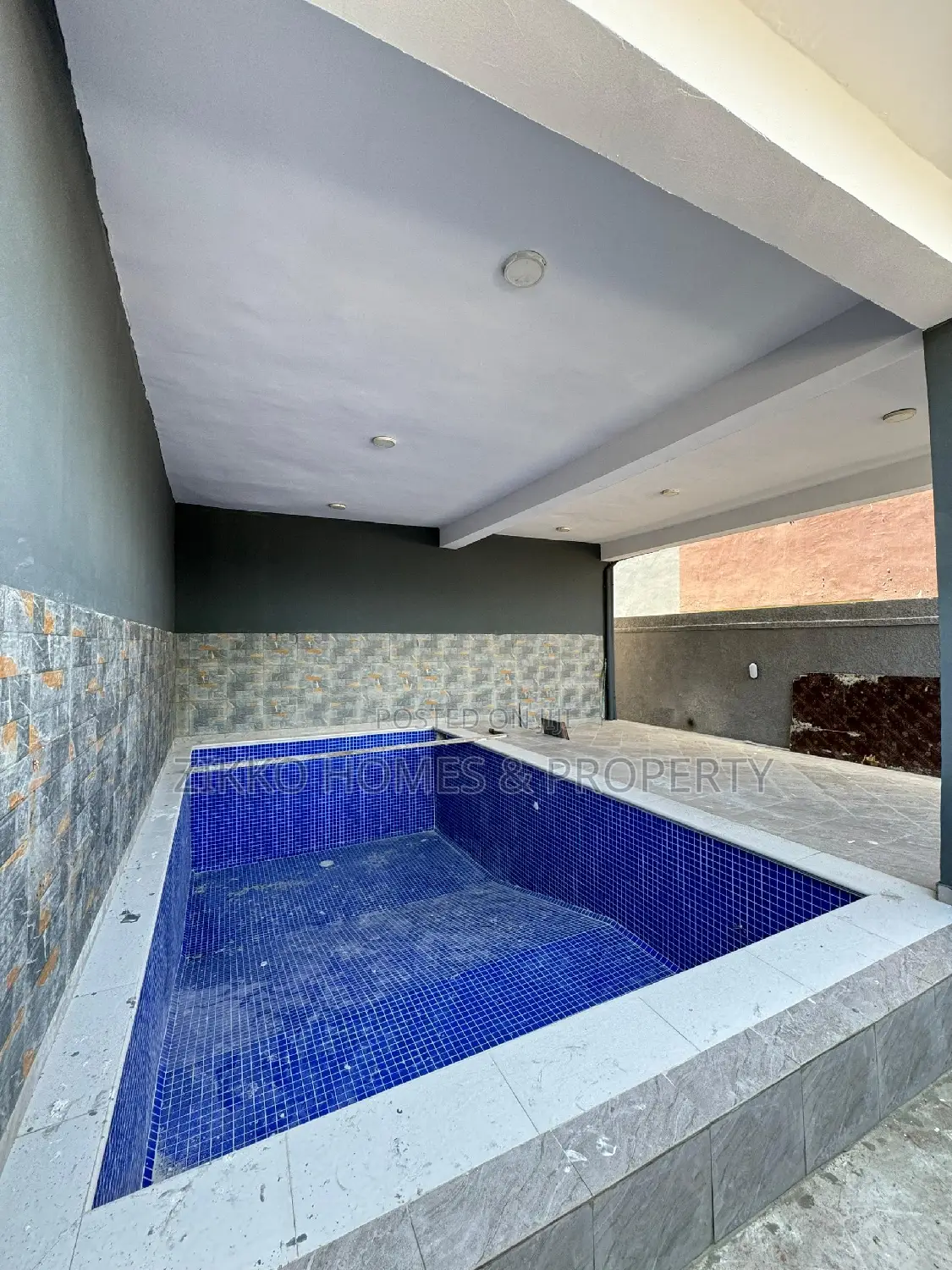 4bdrm Townhouse/Terrace in Oniru, Victoria Island for sale in Victoria Island