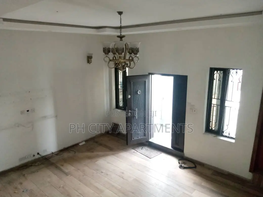 3bdrm Duplex in Shell Corporative, Port-Harcourt for rent in Port-Harcourt