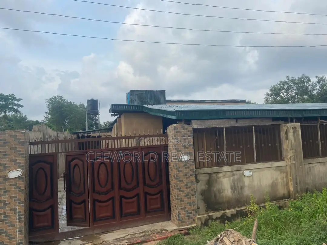 Warehouse for Production in Apata