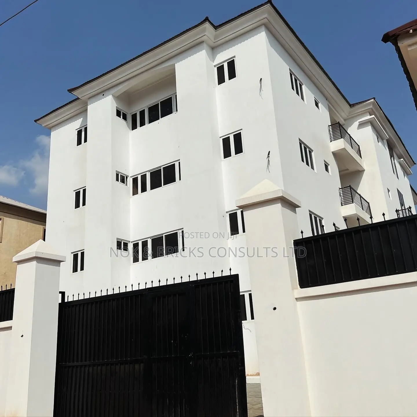 3bdrm Block of Flats in Bricks Apartment, Durumi for rent in Durumi