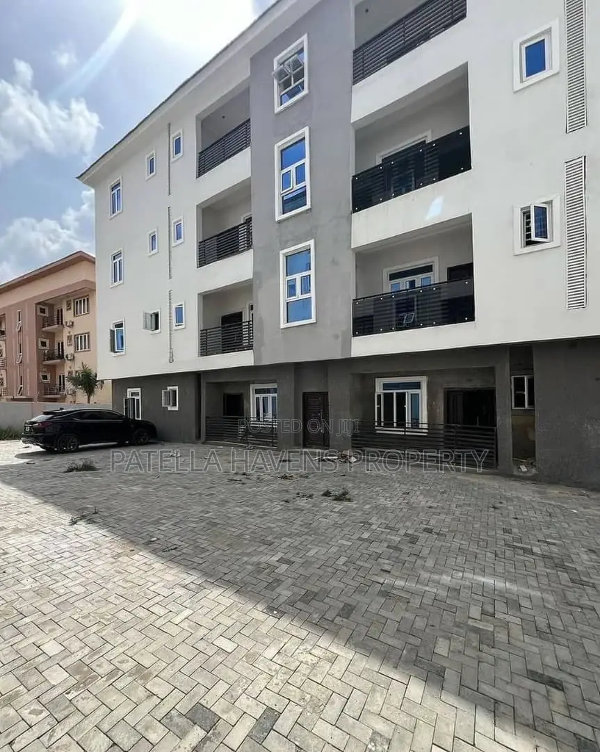 Well Built 3 Bedroom Block Of Flat in Wuye