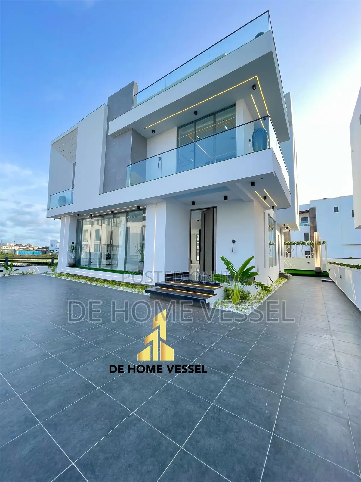 5bdrm Duplex in Osapa london for sale in Osapa london