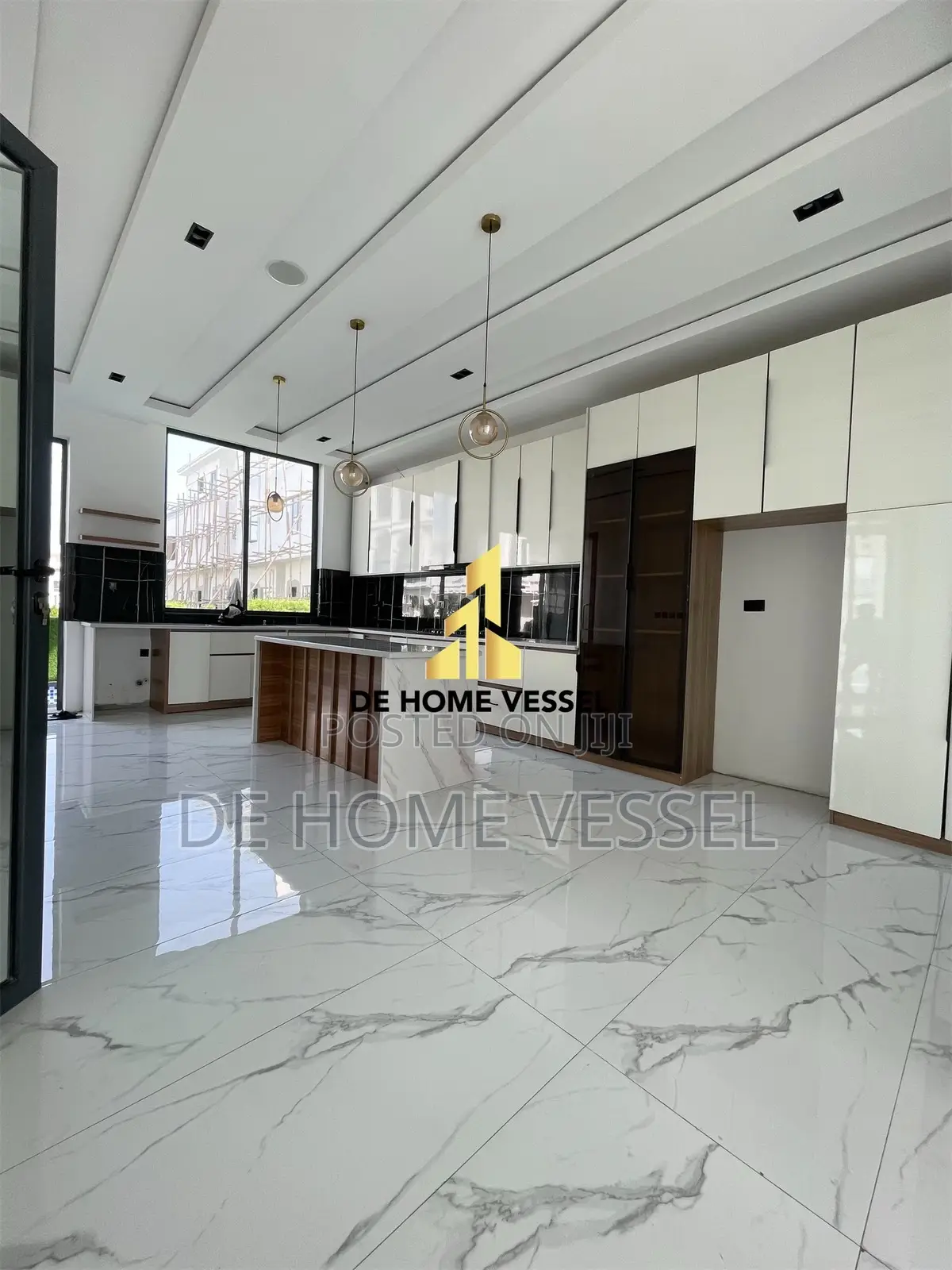 5bdrm Duplex in Ikate for sale in Ikate