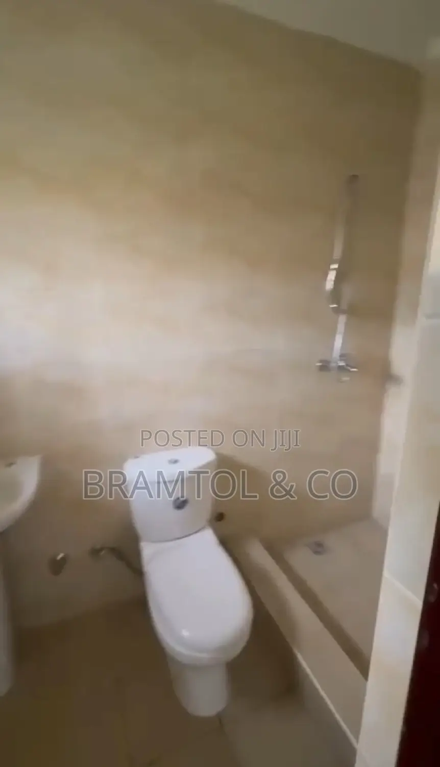 2bdrm Block of Flats in Life Camp for rent in Life Camp