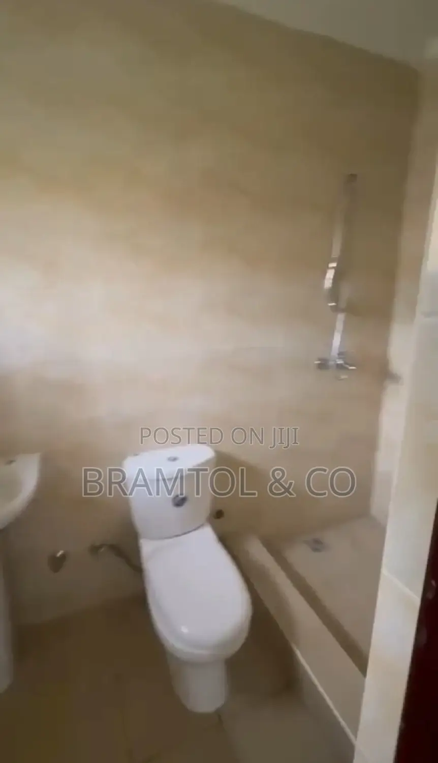 2bdrm Block of Flats in Life Camp for rent in Life Camp