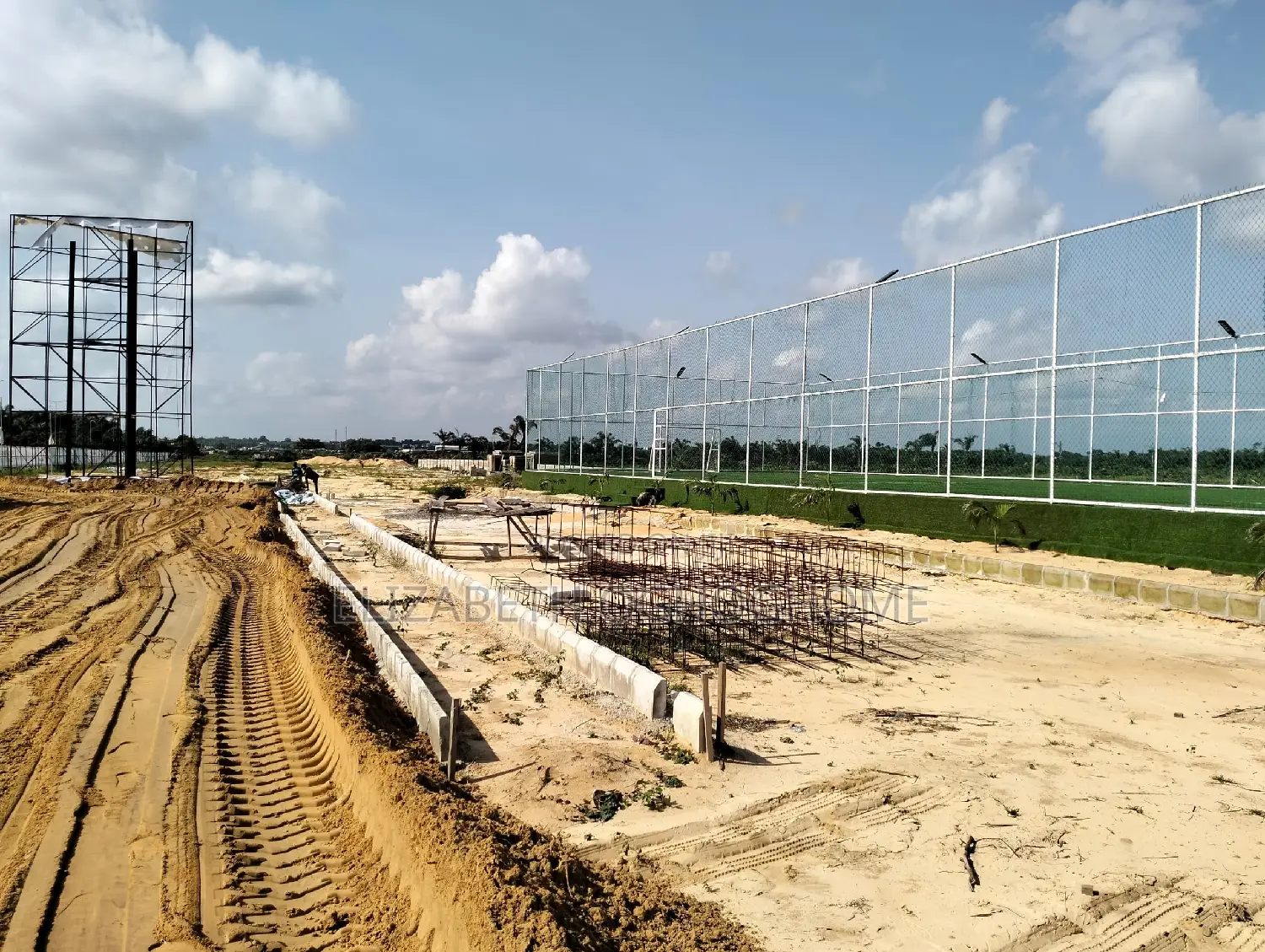 Land Beside Alaro City Lekki-Epe Expressway in Lekki Expressway