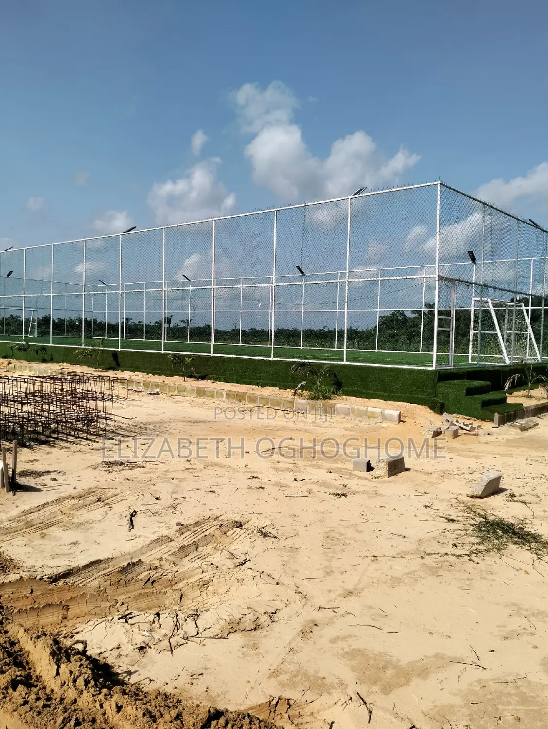 Land Beside Alaro City Lekki-Epe Expressway in Lekki Expressway