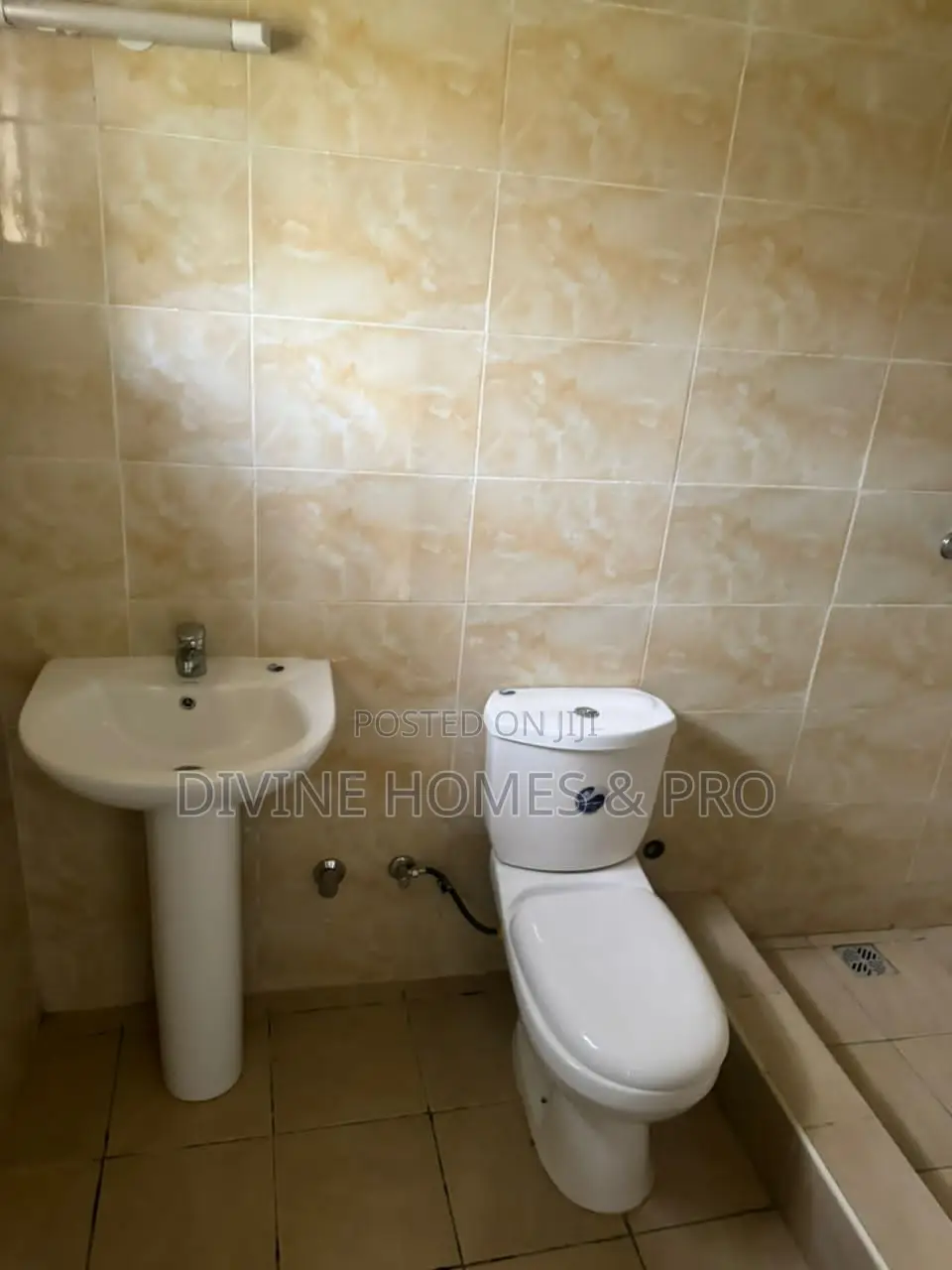 2bdrm Block of Flats in Life Camp for rent in Life Camp