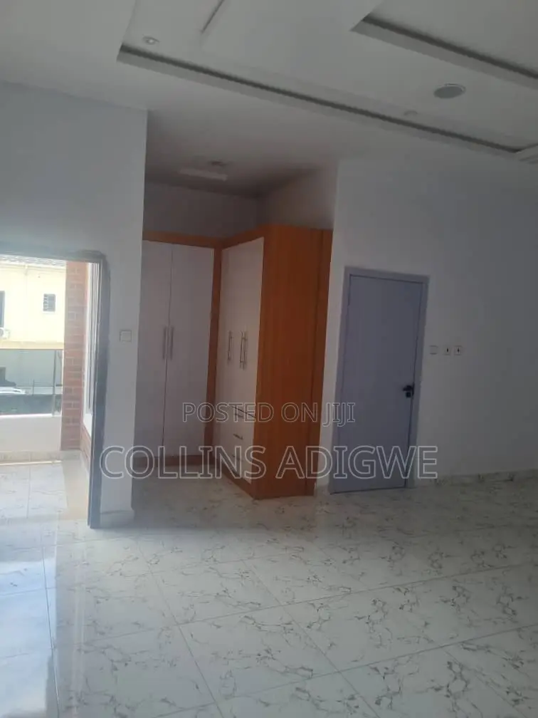 4bdrm Duplex in Oral Estate Chevron for sale in Chevron