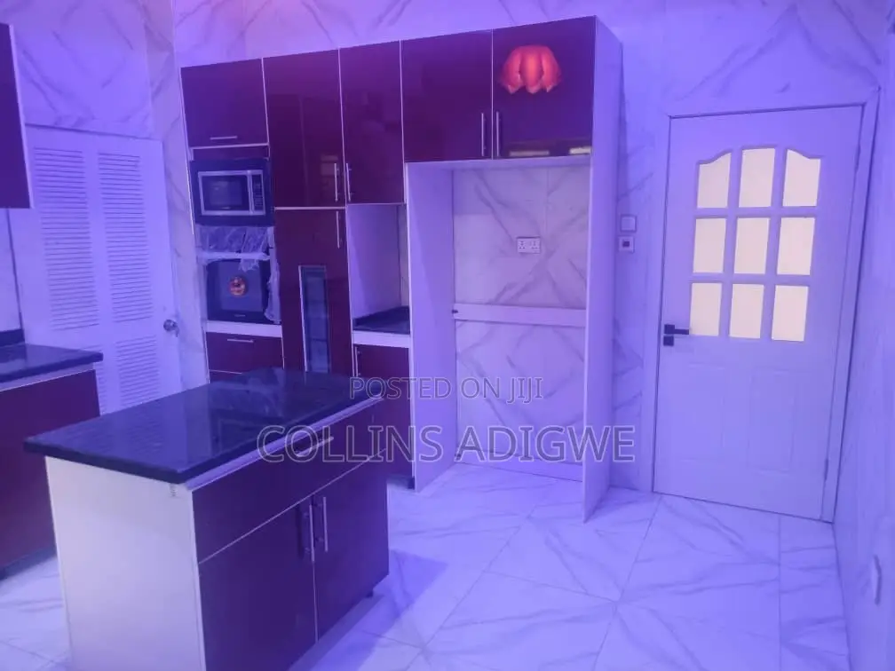 4bdrm Duplex in Oral Estate Chevron for sale in Chevron