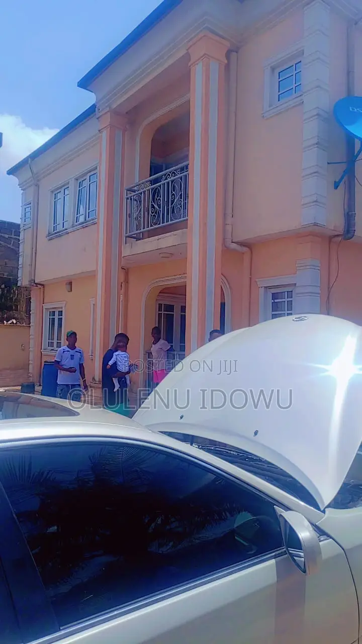 Furnished 2bdrm Block of Flats in Alimosho for sale in Alimosho