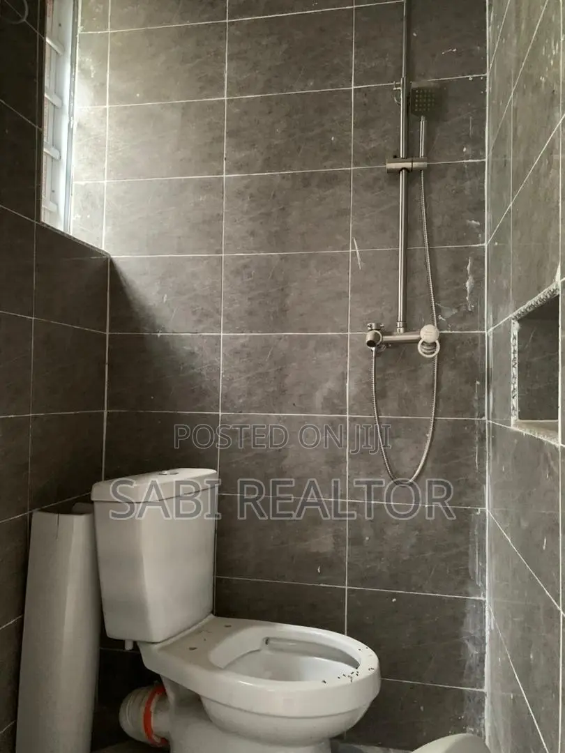 Furnished 4bdrm Duplex in Magodo Phase 1 for sale in GRA Phase 1