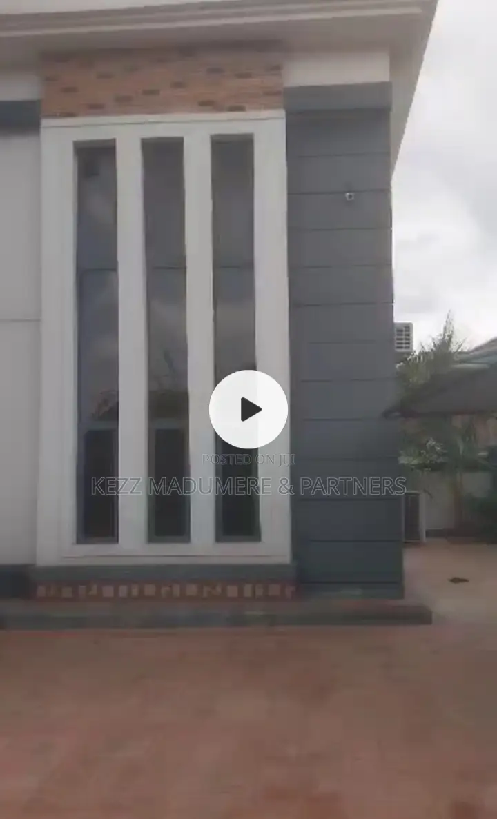 10bdrm Duplex in Suncity Estate , for sale in Enugu