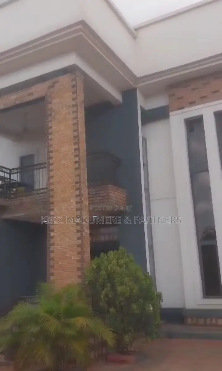 10bdrm Duplex in Suncity Estate , for sale in Enugu