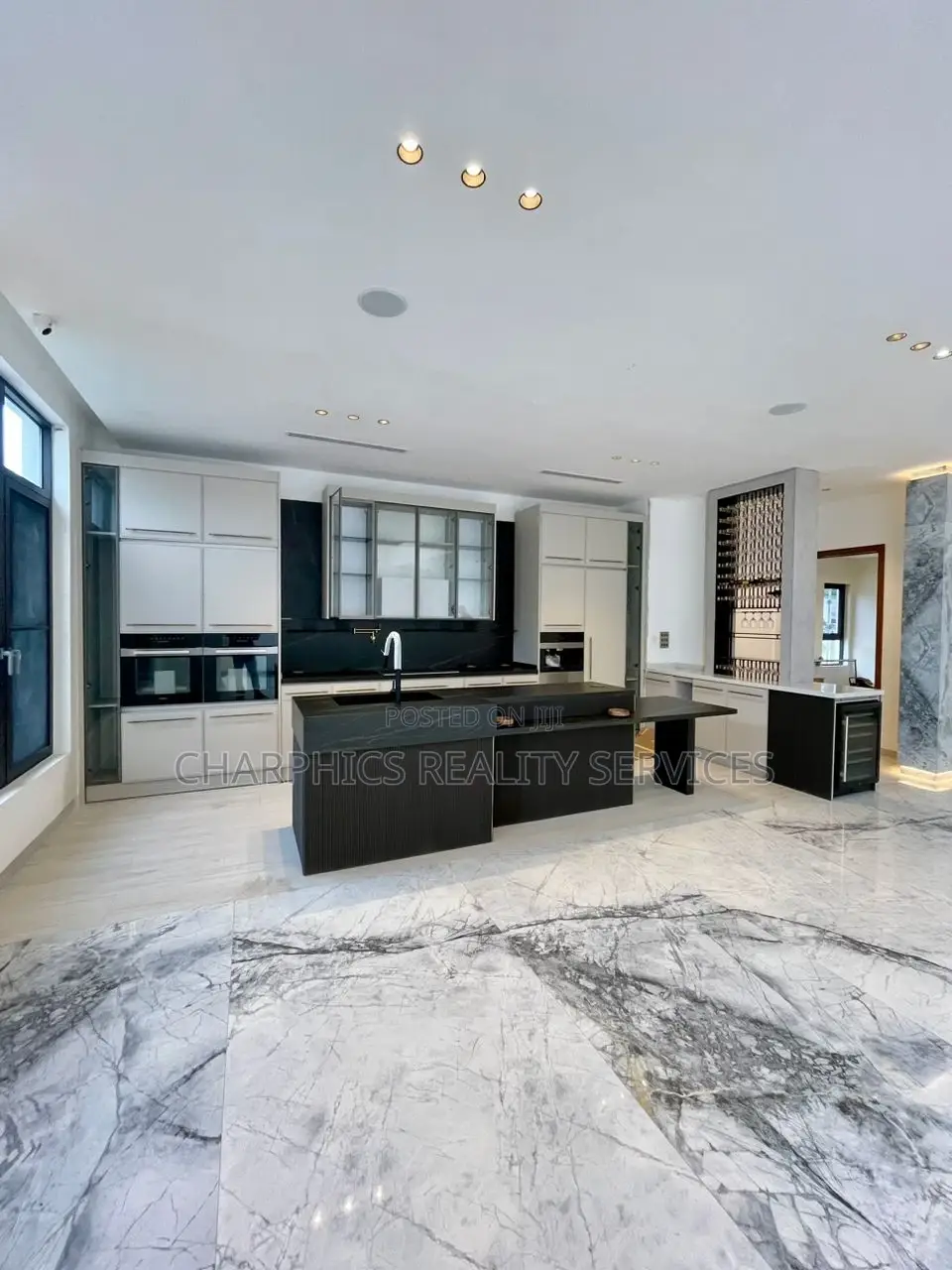 5bdrm Duplex in $2M, Ikoyi for sale in Ikoyi