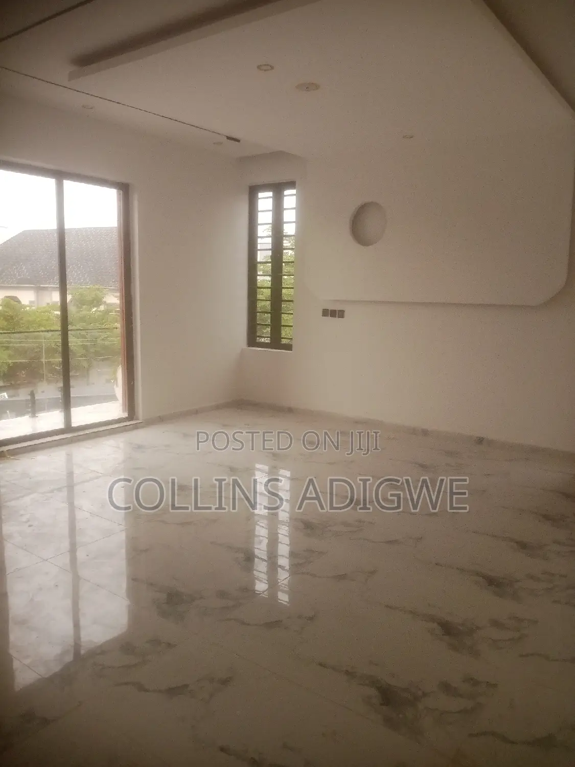 5bdrm Duplex in Ologolo for sale in Ologolo