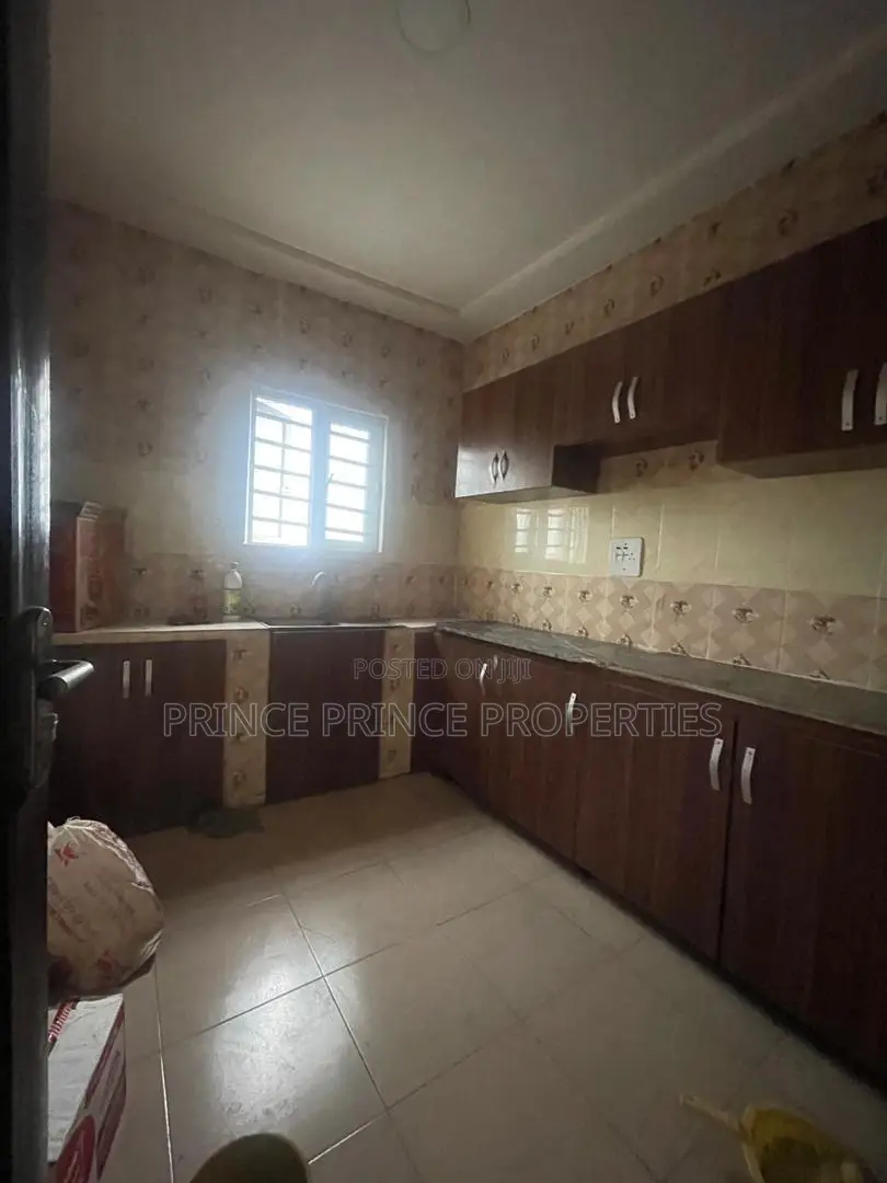 Furnished 2bdrm Block of Flats in Surulere for rent in Surulere