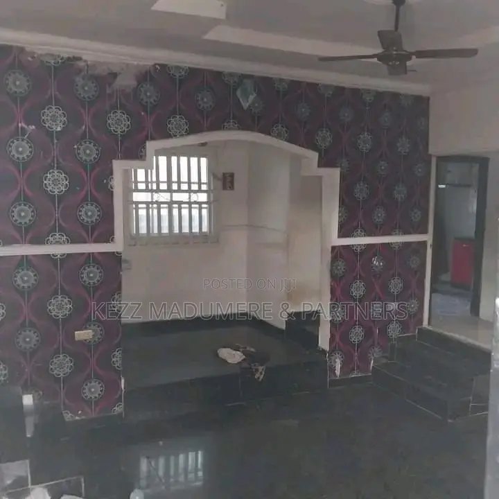 3bdrm Bungalow in Ogbaku , Owerri , for sale in Owerri