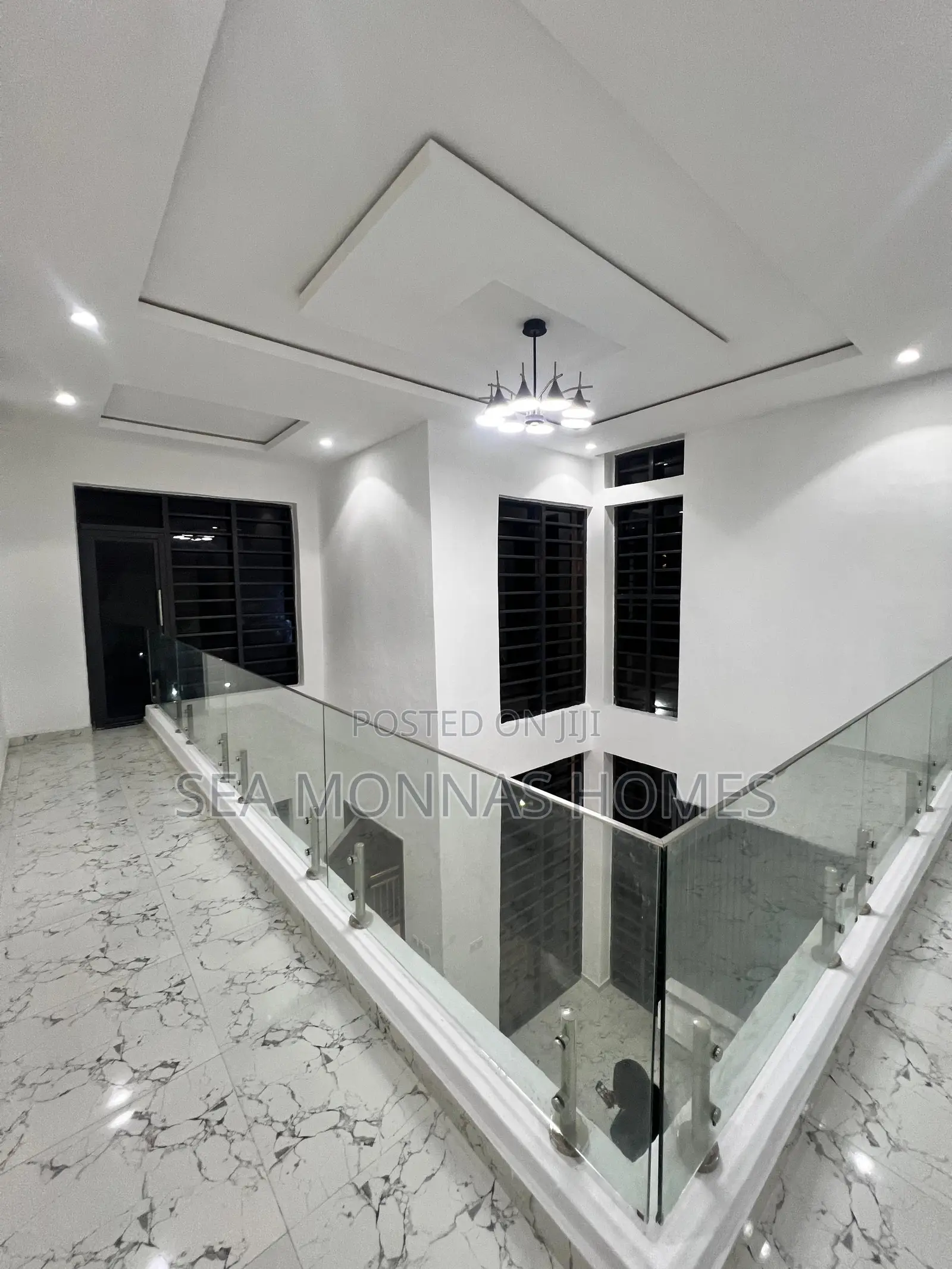 5bdrm Duplex in Lekki Phase 2 for sale in Lekki Phase 2