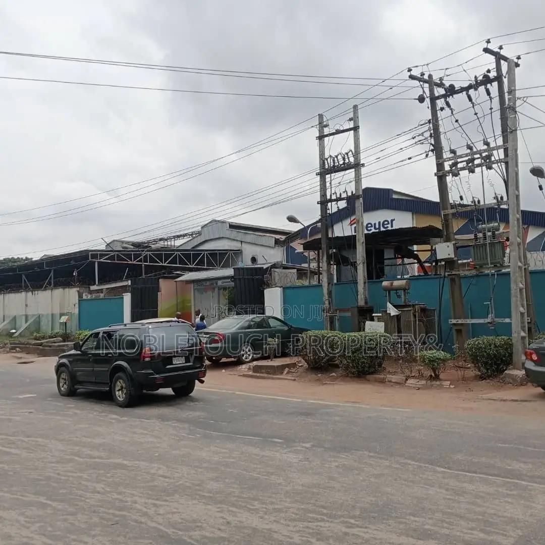 3 Bay Warehouse With Offices at Ikeja Lagos in Oregun