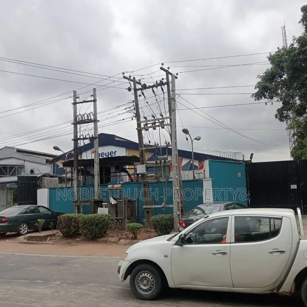 3 Bay Warehouse With Offices at Ikeja Lagos in Oregun