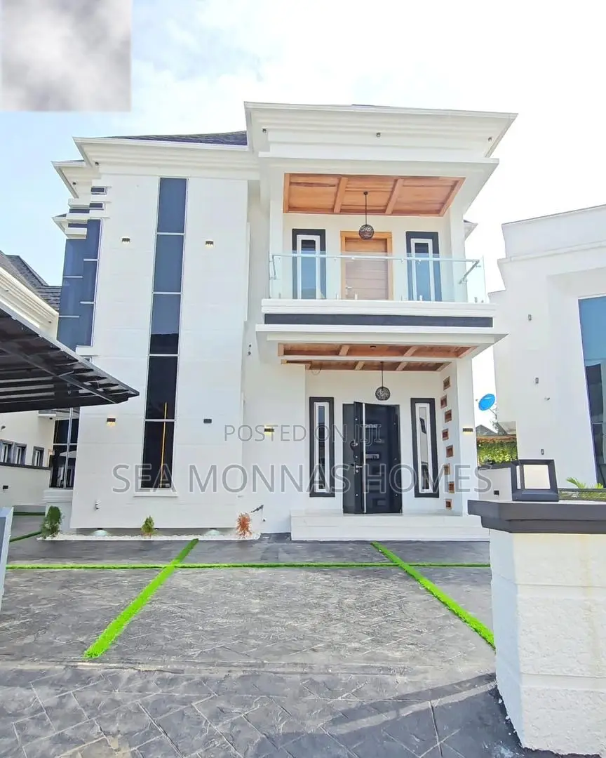 5bdrm Duplex in Megamond Estate, Ikota for sale in Ikota