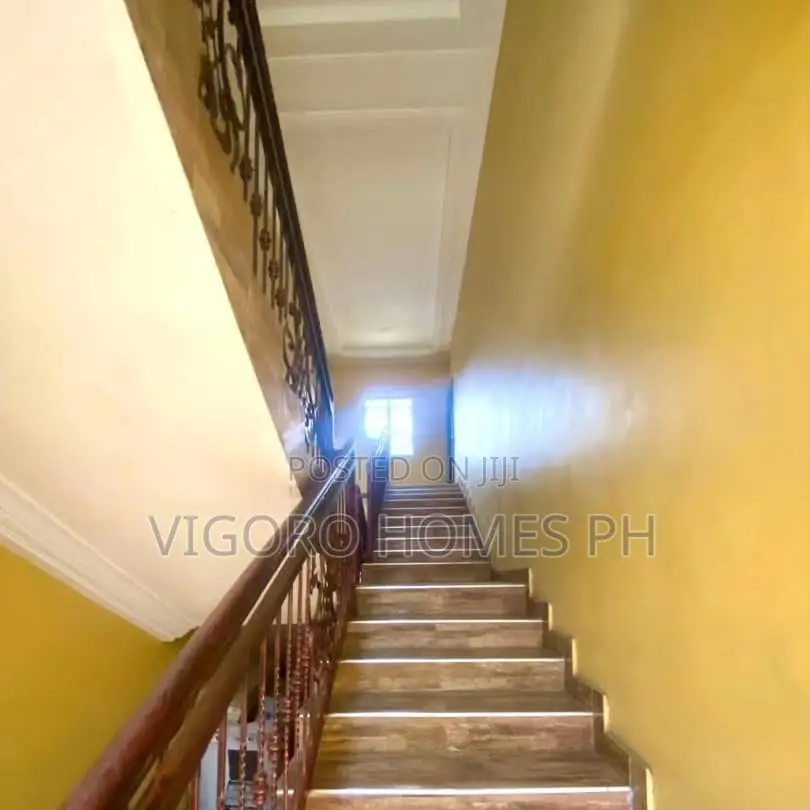 2bdrm Block of Flats in Shell Cooperative, Port-Harcourt for sale in Port-Harcourt