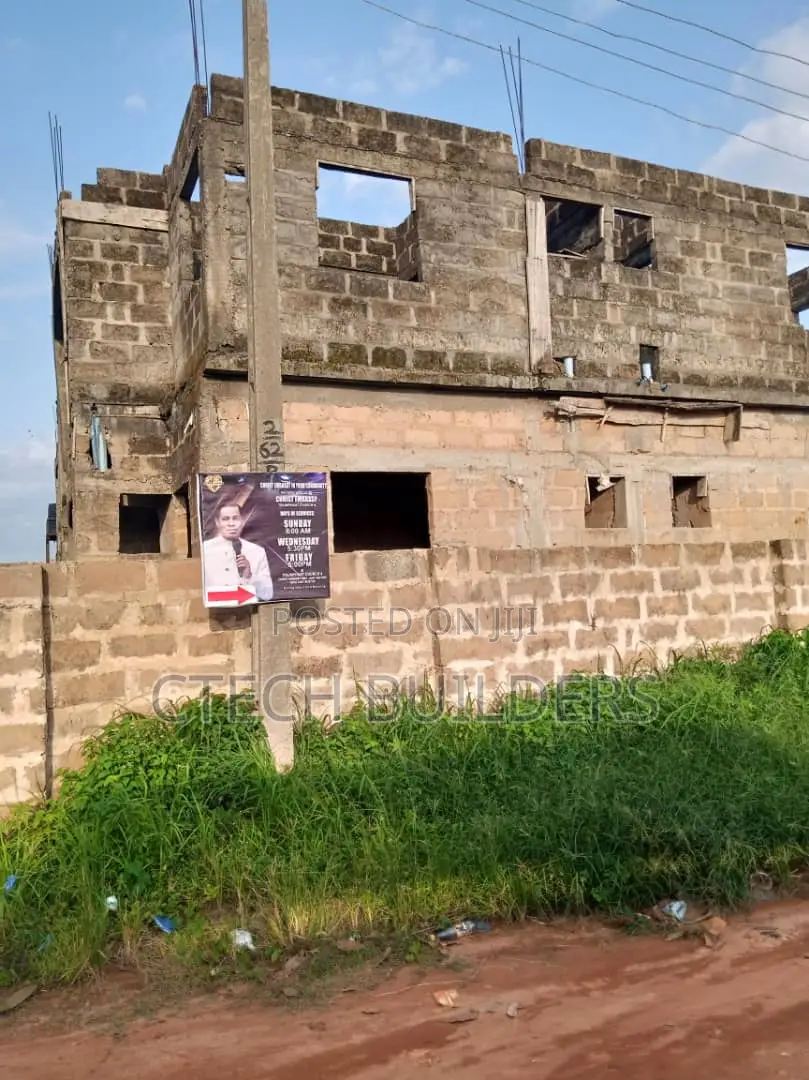 2bdrm Block of Flats in Benin City for sale in Benin City