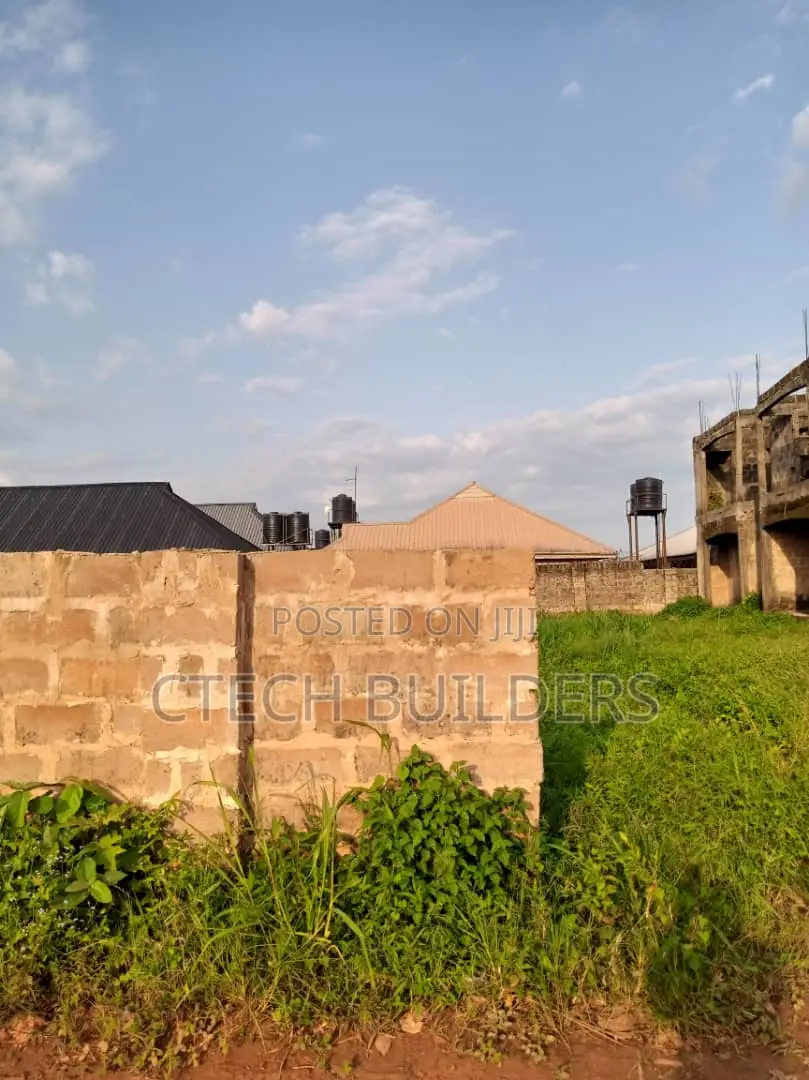 2bdrm Block of Flats in Benin City for sale in Benin City