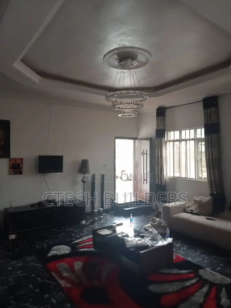 4bdrm Bungalow in Benin City for sale in Benin City