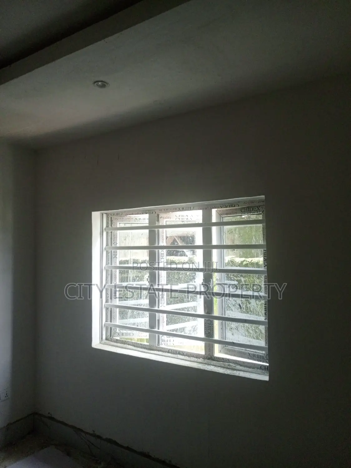 8bdrm Townhouse/Terrace in Crystal View Estate, Owerri for sale in Owerri