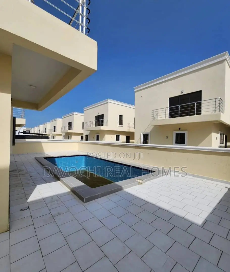 5bdrm Duplex in Chevron Drive, Lekki for rent in Lekki