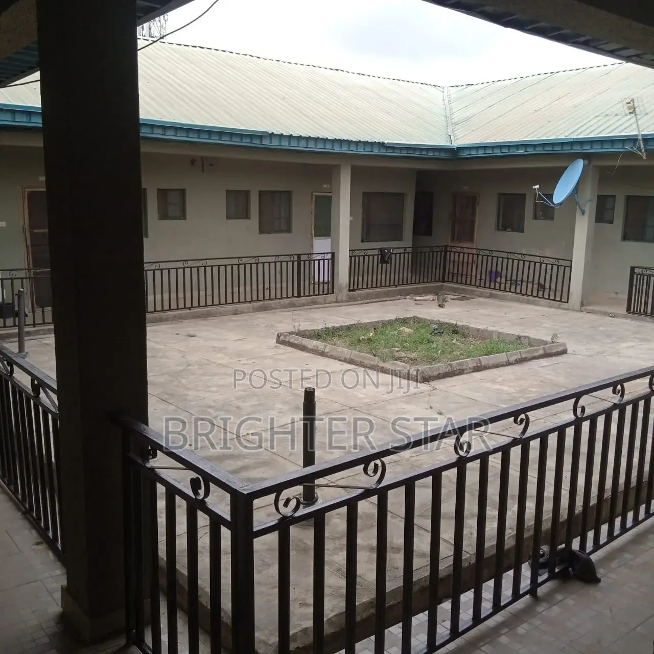 Furnished 1bdrm Block of Flats in Ibadan Polytechnic/University in Ibadan Polytechnic/University