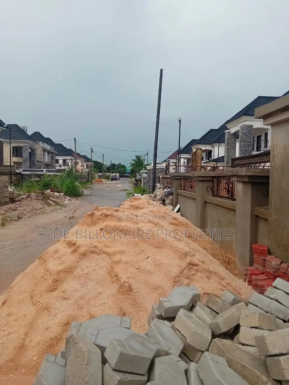 5bdrm Duplex in New Owerri for sale in Owerri