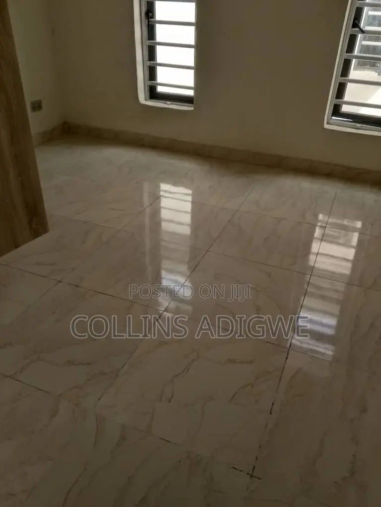 4bdrm Duplex in Gated Estate Orchid, Chevron for sale in Chevron