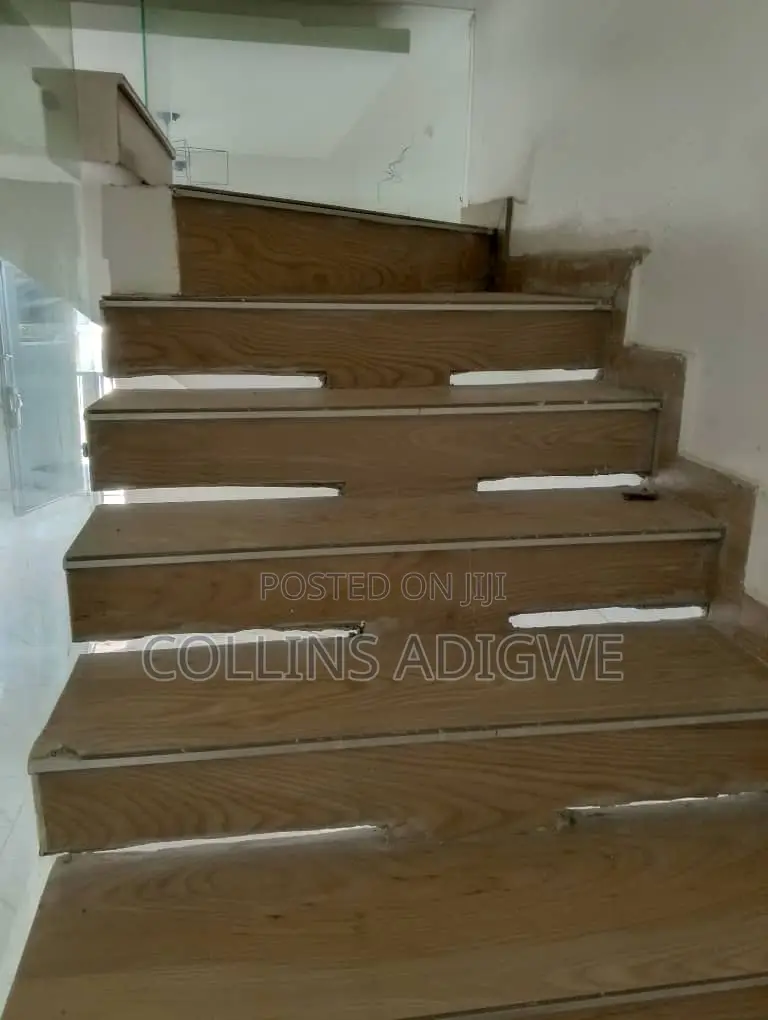 4bdrm Duplex in Orchid Road Chevron for sale in Chevron