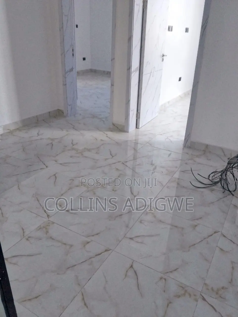 5bdrm Duplex in Orchid Road Chevron for sale in Chevron