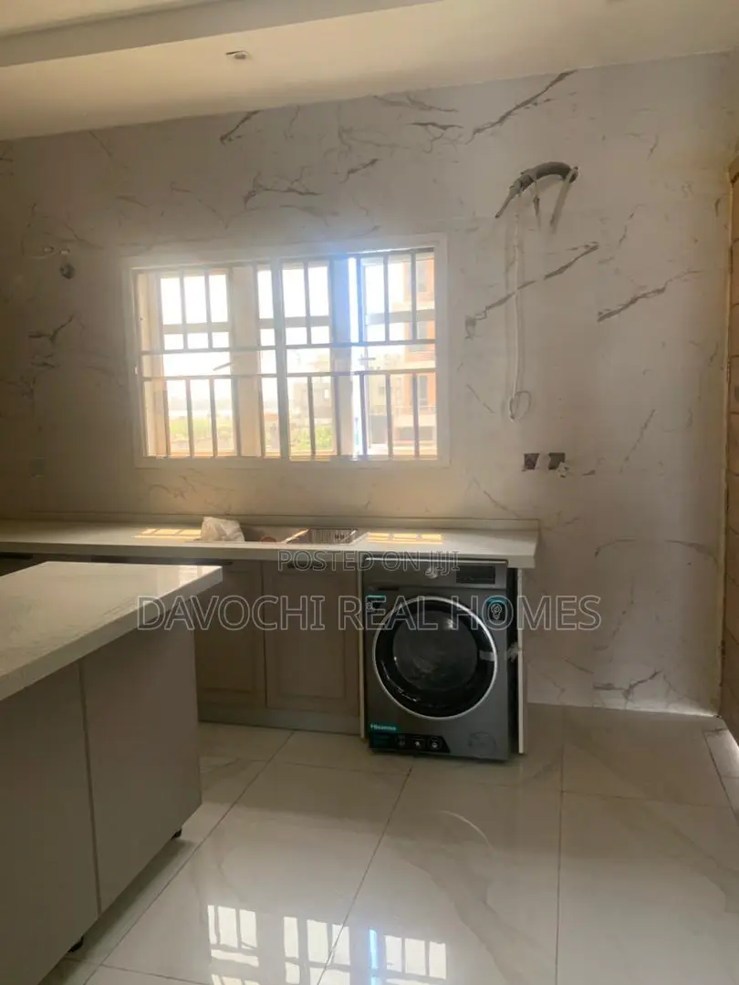 5bdrm Duplex in Chevron Drive, Lekki for rent in Lekki